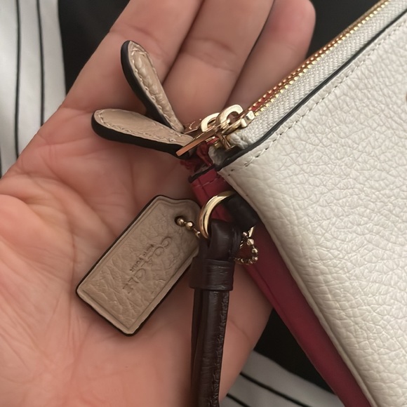 Couch wristlet - Picture 4 of 4